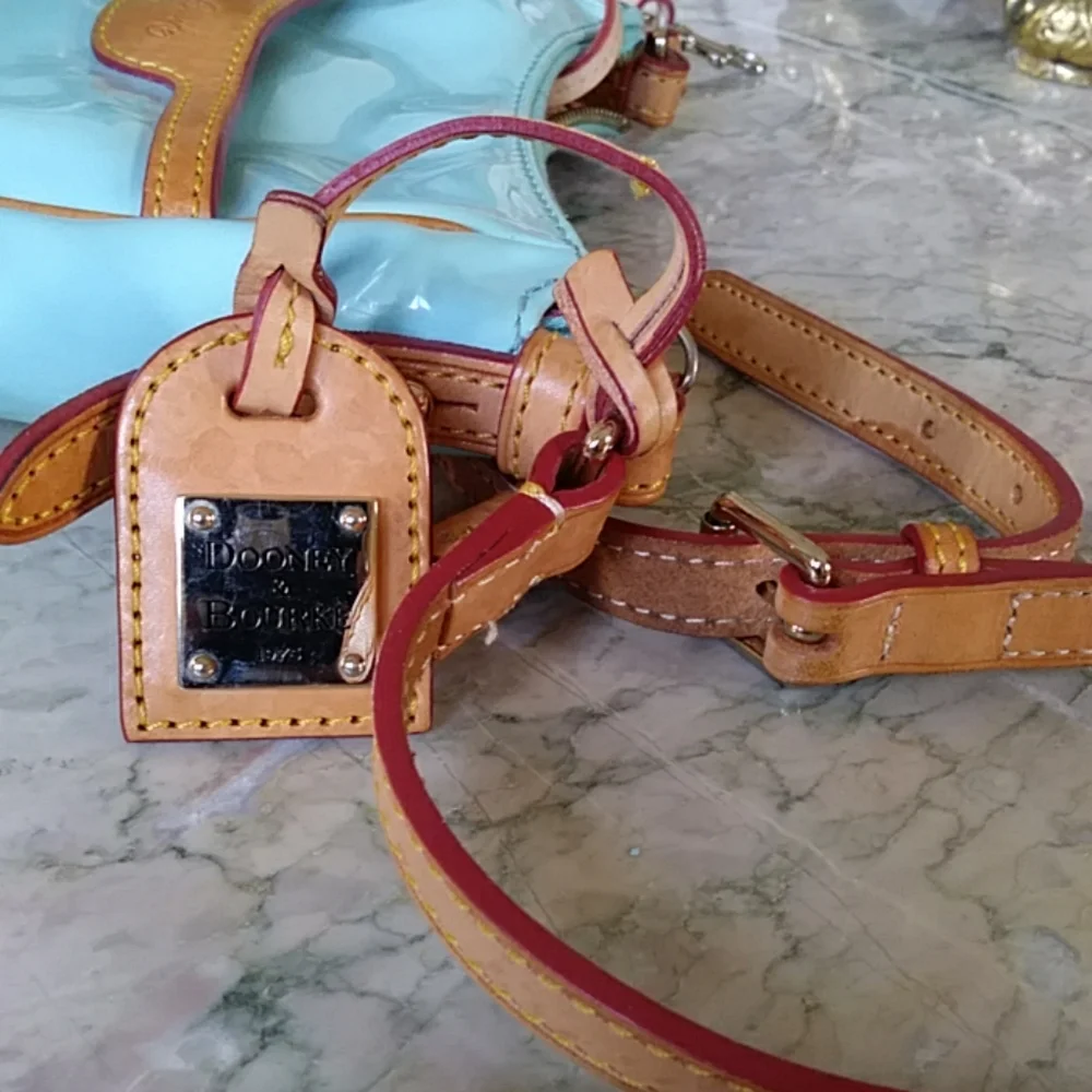 Dooney & Bourke crossbody bag